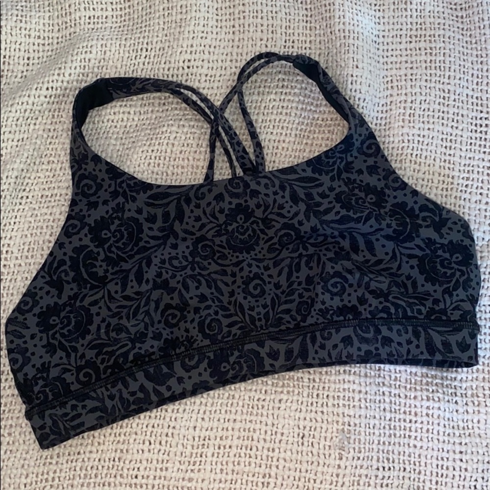 Super cute LuluLemon Bra